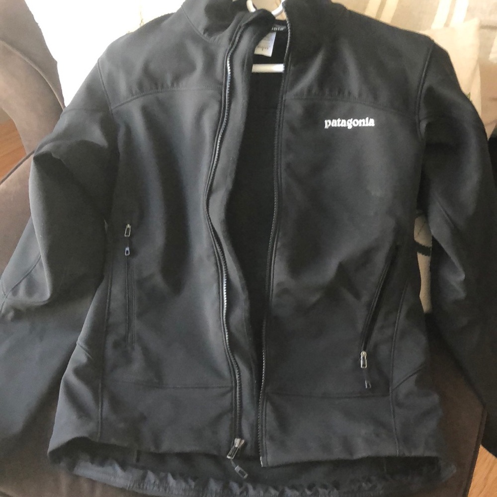 Patagonia Women’s polartec windblock jacket
